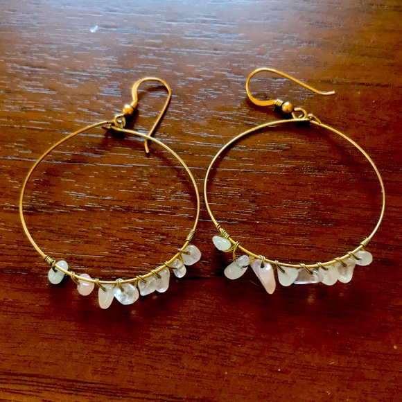 Hoop earrings with stone accents - Picture 1 of 1